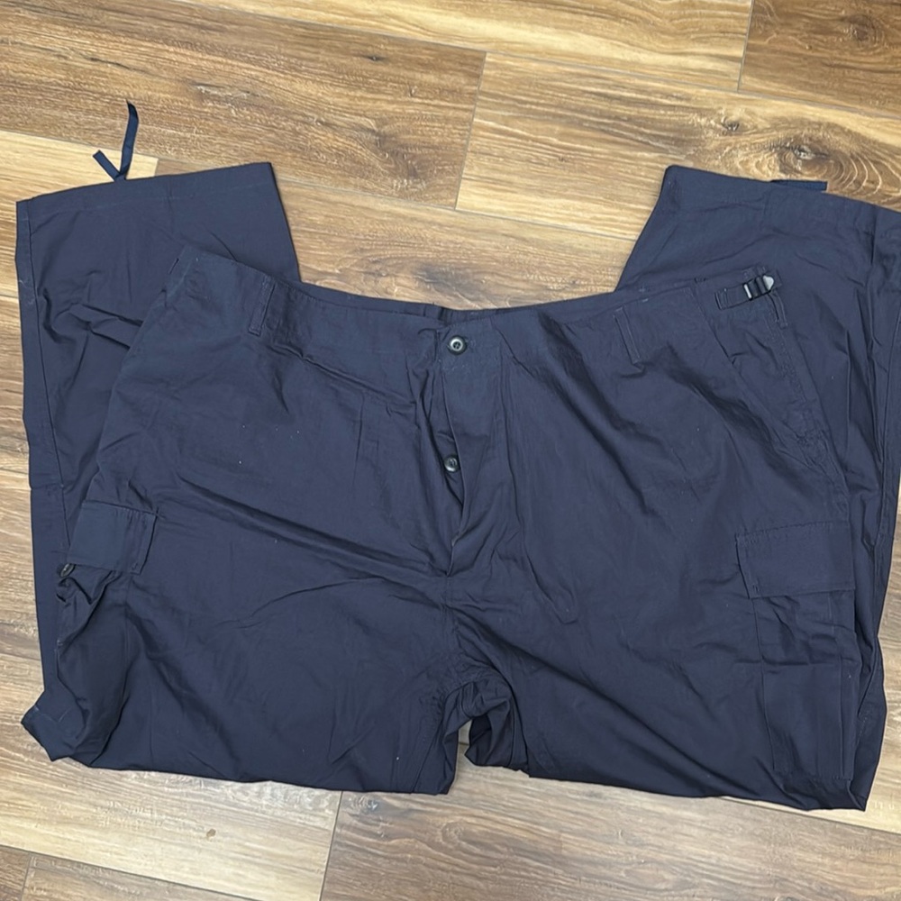 Atlanco Tactical cargo pants.